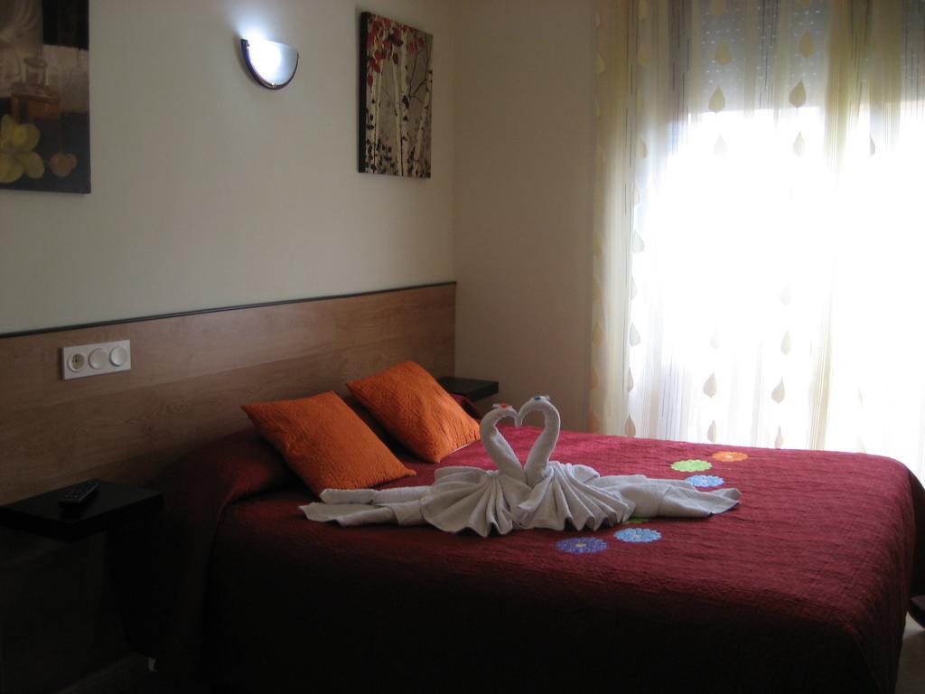 מדריד Hostal Huespedes Toledo חדר תמונה