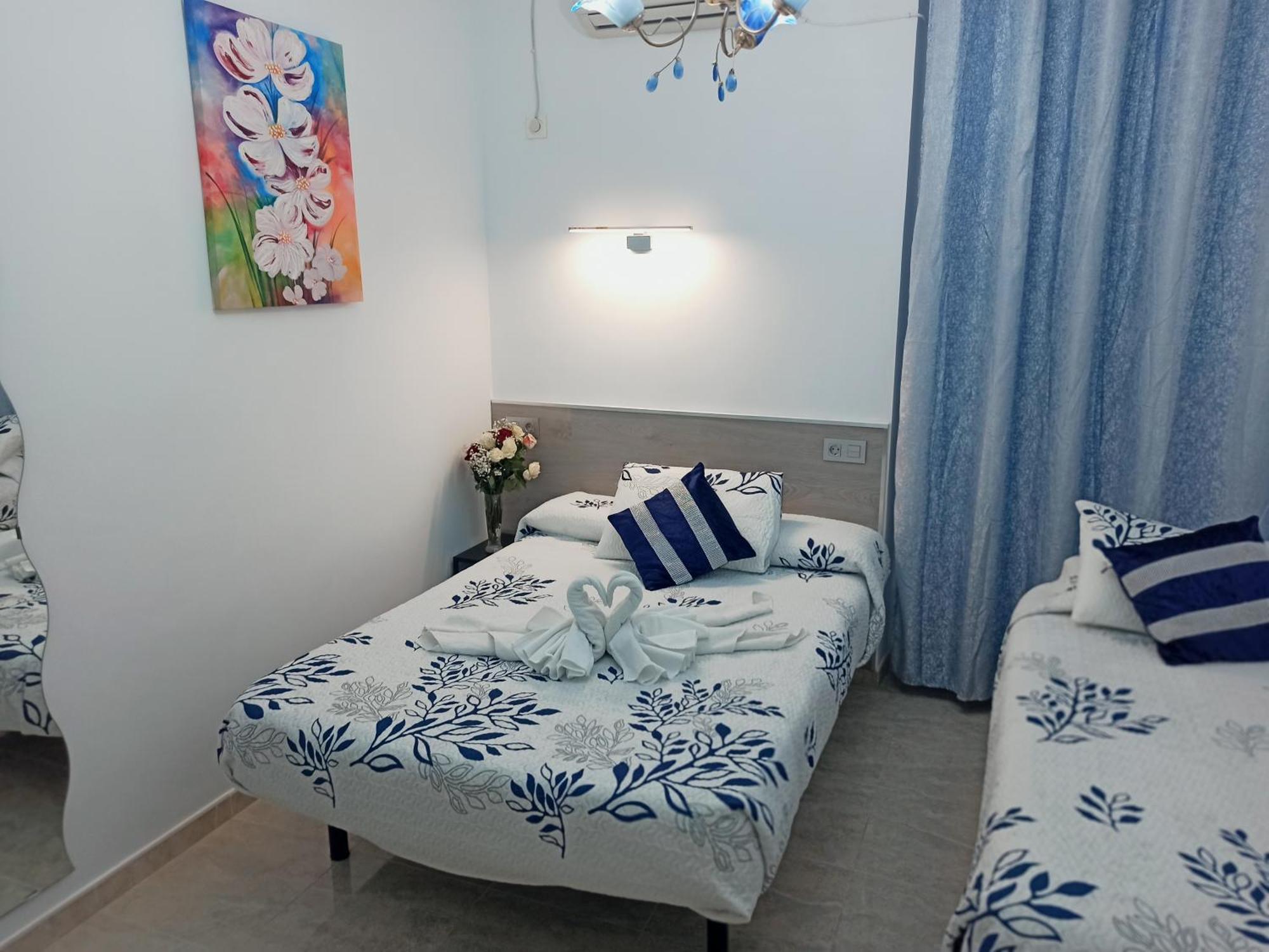 מדריד Hostal Huespedes Toledo מראה חיצוני תמונה
