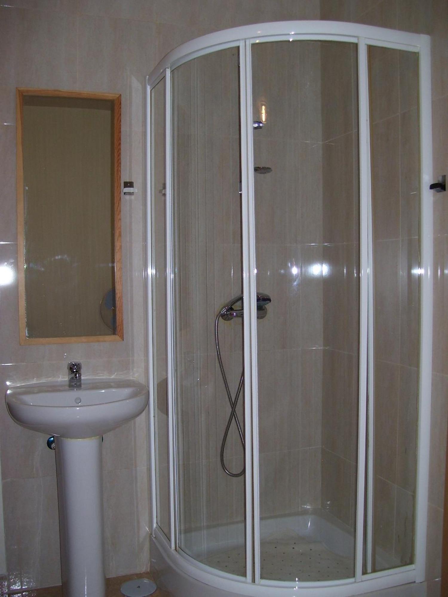 מדריד Hostal Huespedes Toledo מראה חיצוני תמונה