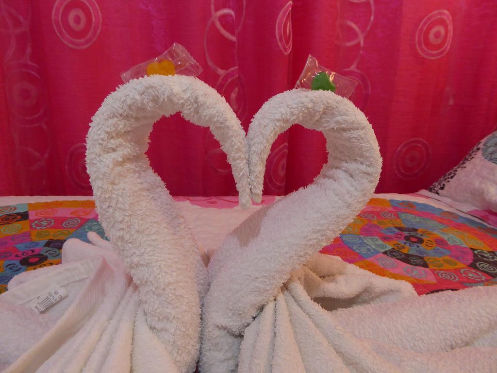 מדריד Hostal Huespedes Toledo מראה חיצוני תמונה