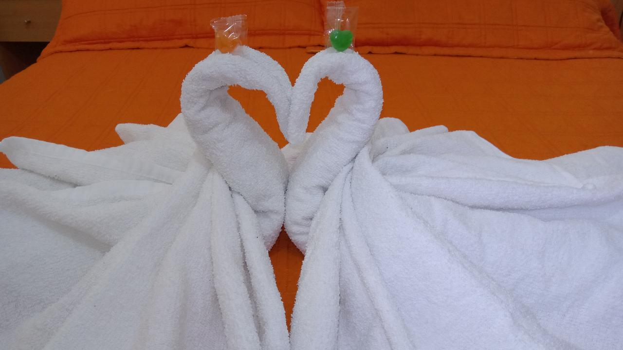 מדריד Hostal Huespedes Toledo מראה חיצוני תמונה